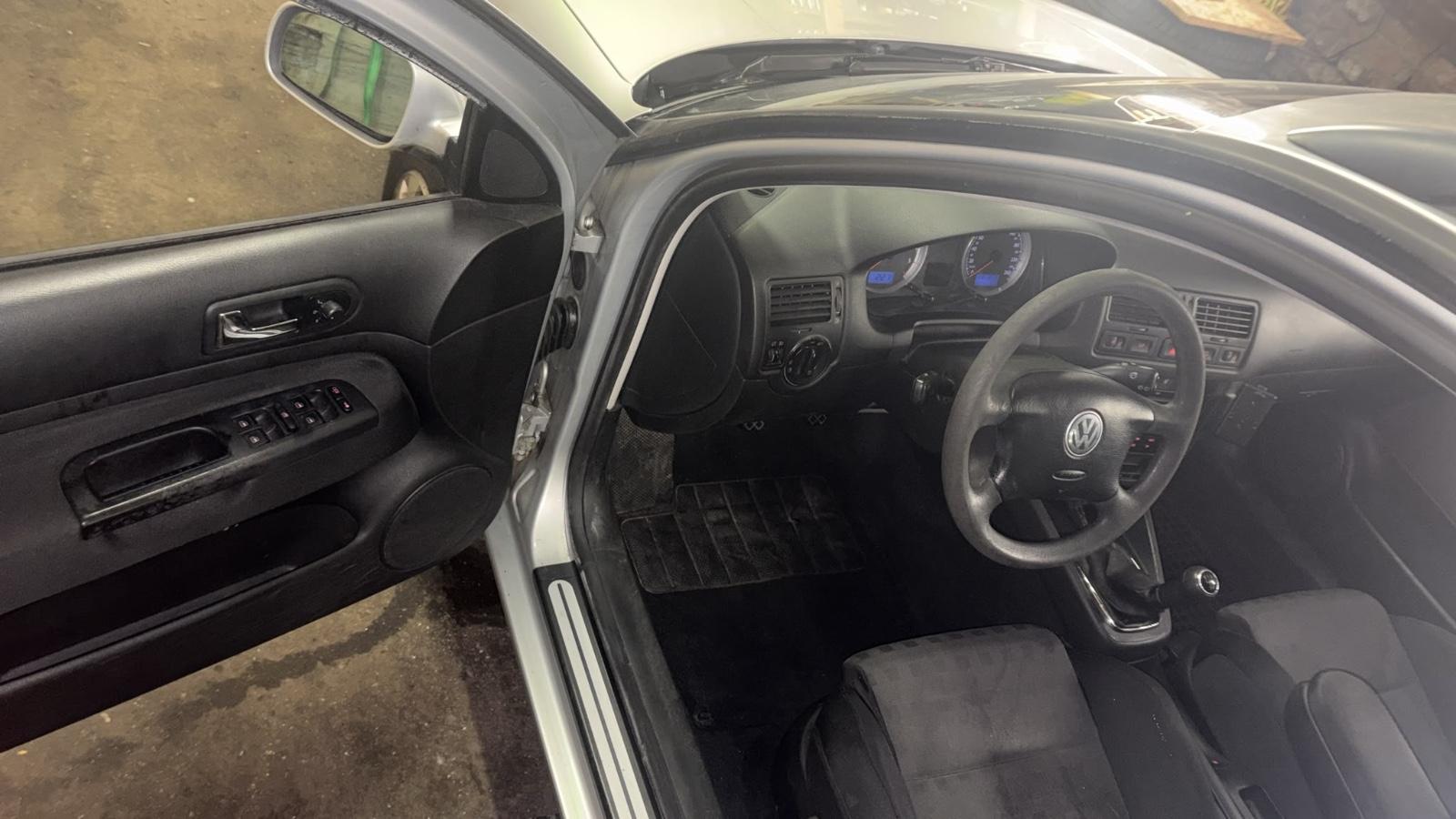 Volkswagen Golf 2006 — photo 8