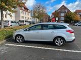 Ford Focus 1.6 Champions Edit. Turnier - Ford Focus aus 2012: For