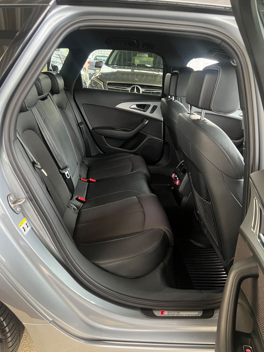 Fahrzeugabbildung Audi A6 Avant 2.0 TDI ultra S Line Plus *MATRIX-LED*