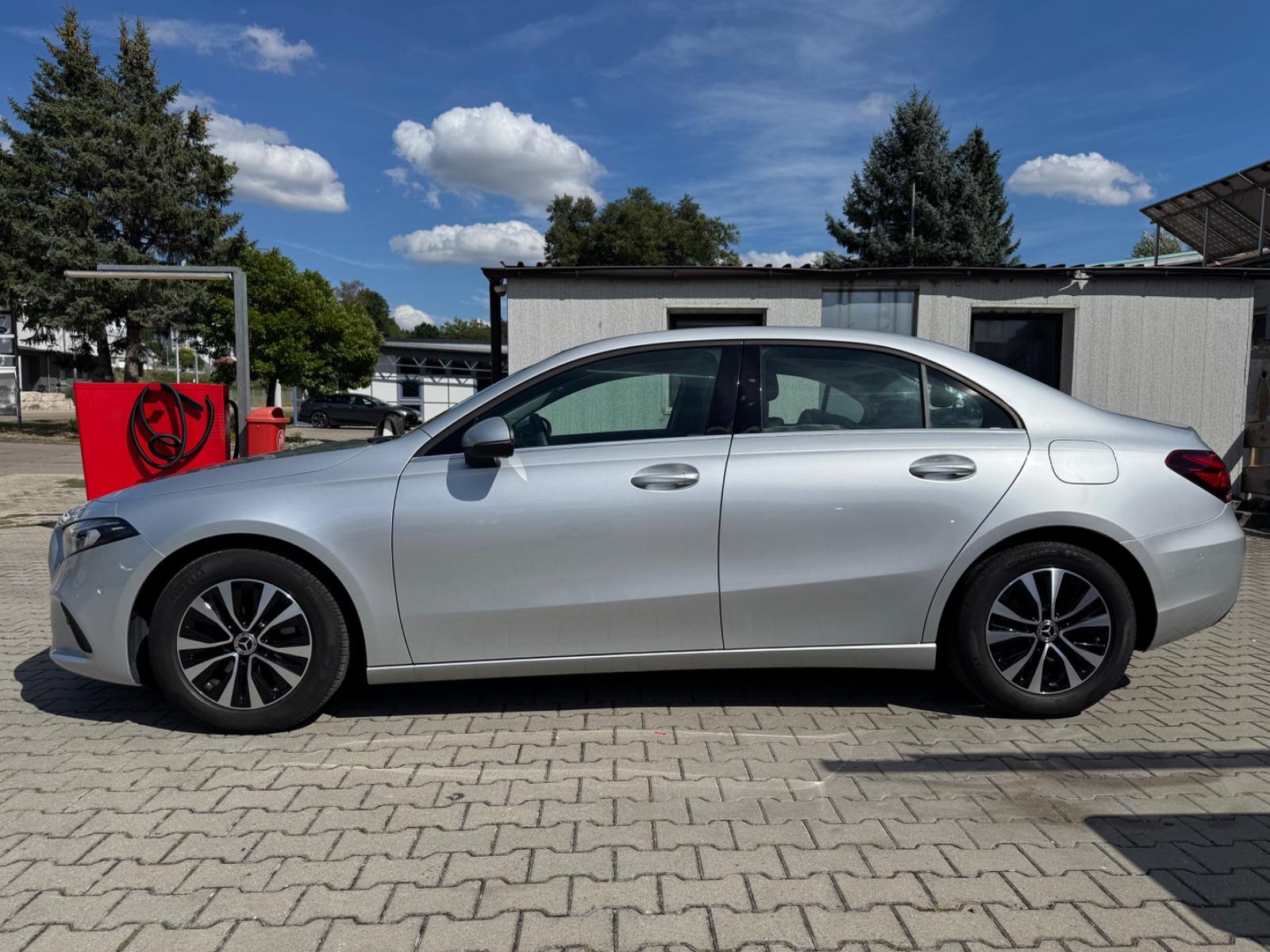 Mercedes-Benz A-Class Style Kamera Scheckheftgeplegtf 2.Hand, миниатюра 2