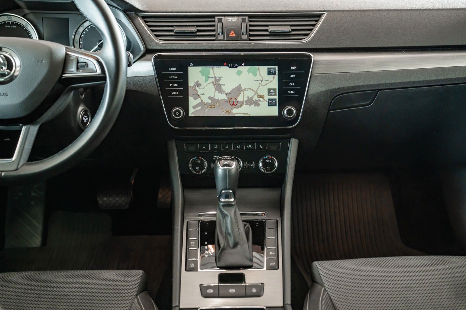 Fahrzeugabbildung SKODA Superb Combi Style 2.0 TDI DSG 140kW