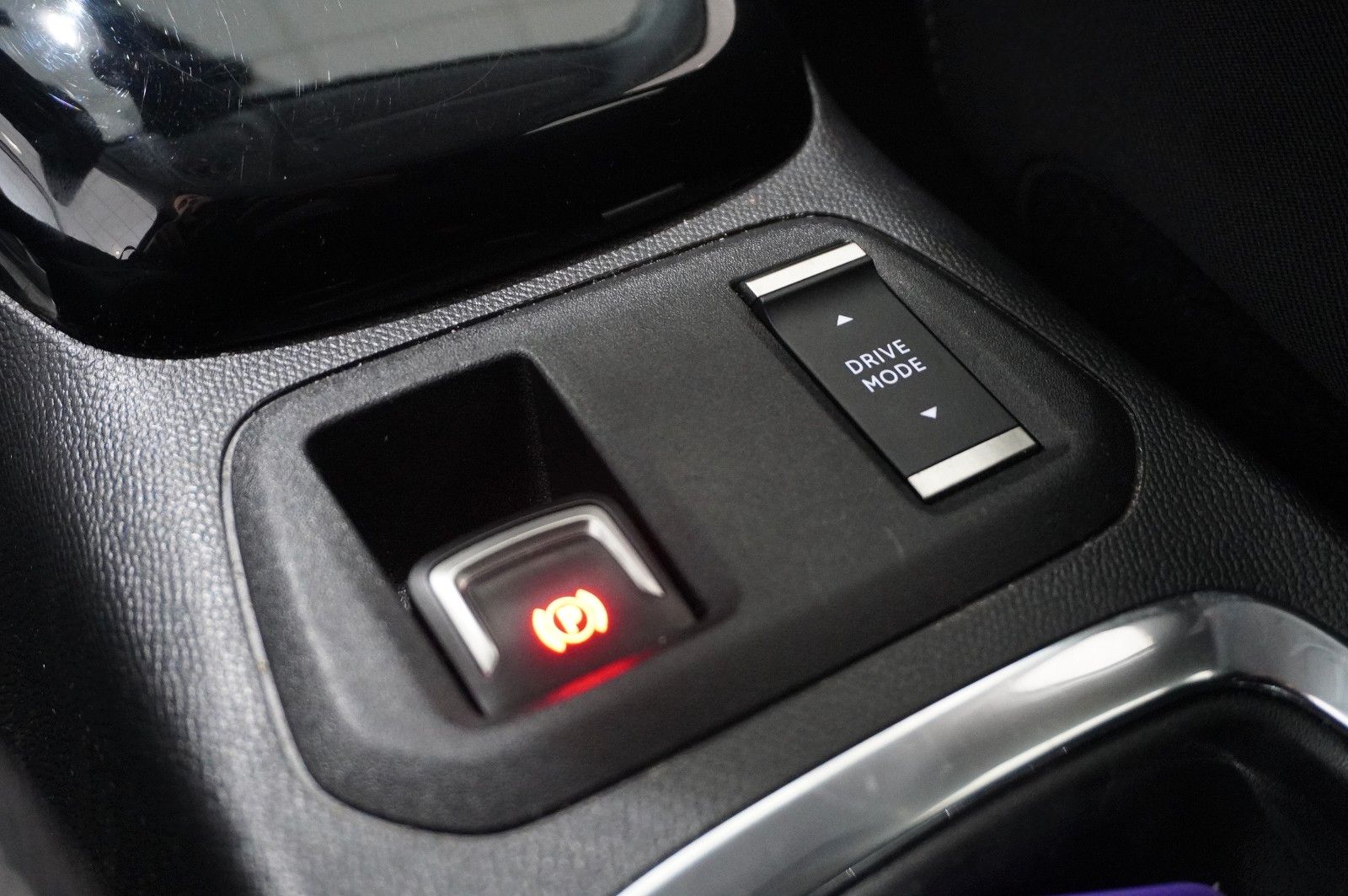 Fahrzeugabbildung Opel Corsa F 1.2T ELEGANCE NAVI/LED/KAMERA/SPORT/DAB+