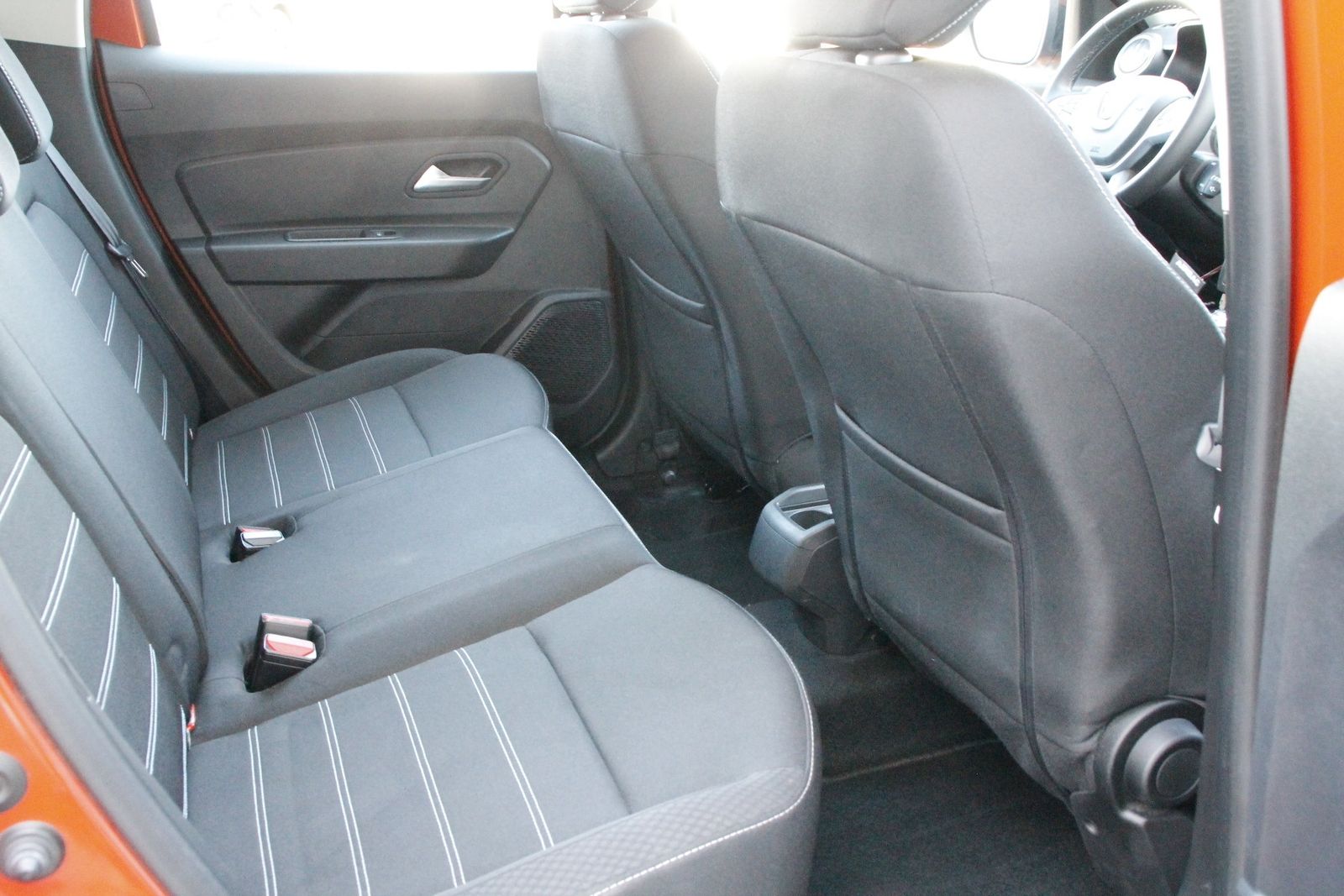 Fahrzeugabbildung Dacia Duster Comfort TCe 100 ECO-G 2WD