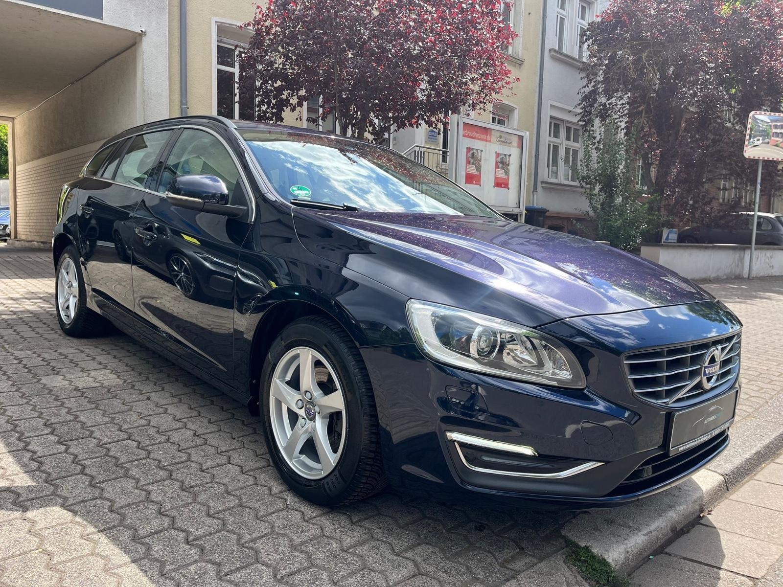 Volvo V60 Kombi Summum Automatik, Leder, Xenon