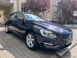 Volvo V60 Kombi Summum Automatik, Leder, Xenon - Volvo V60 Summum mit Benzin-Antrieb