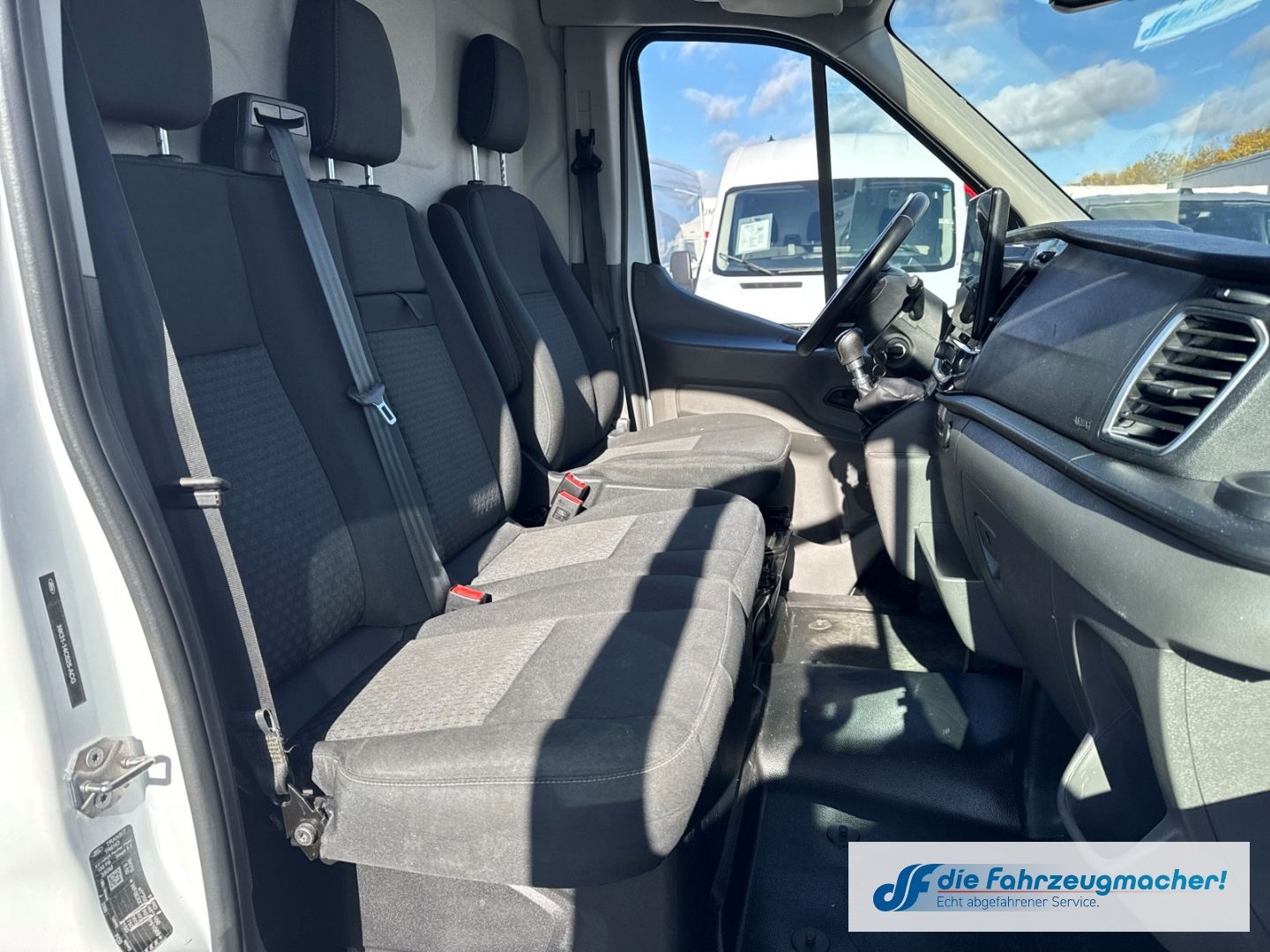 Fahrzeugabbildung Ford Transit Kasten 350 L2 Trend Klimaautom DAB Totwi