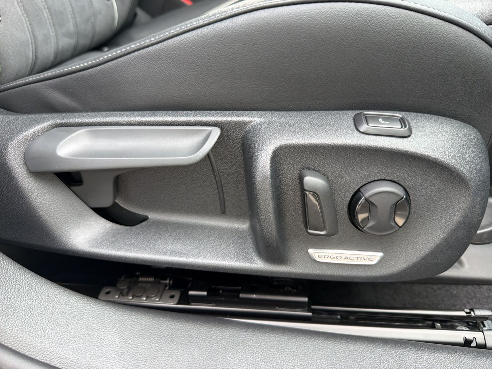 Volkswagen Passat - Bild 20