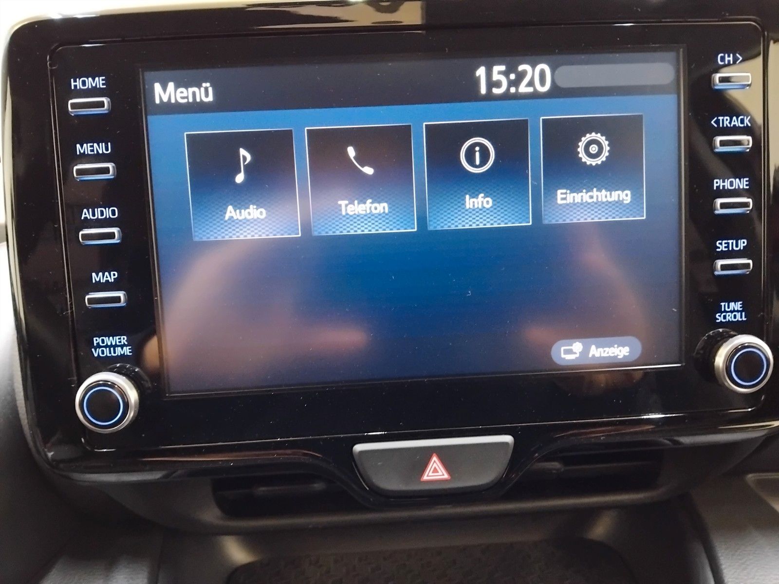 Mazda 2 (06/2026, Hybrid (Benzin/Elektro))