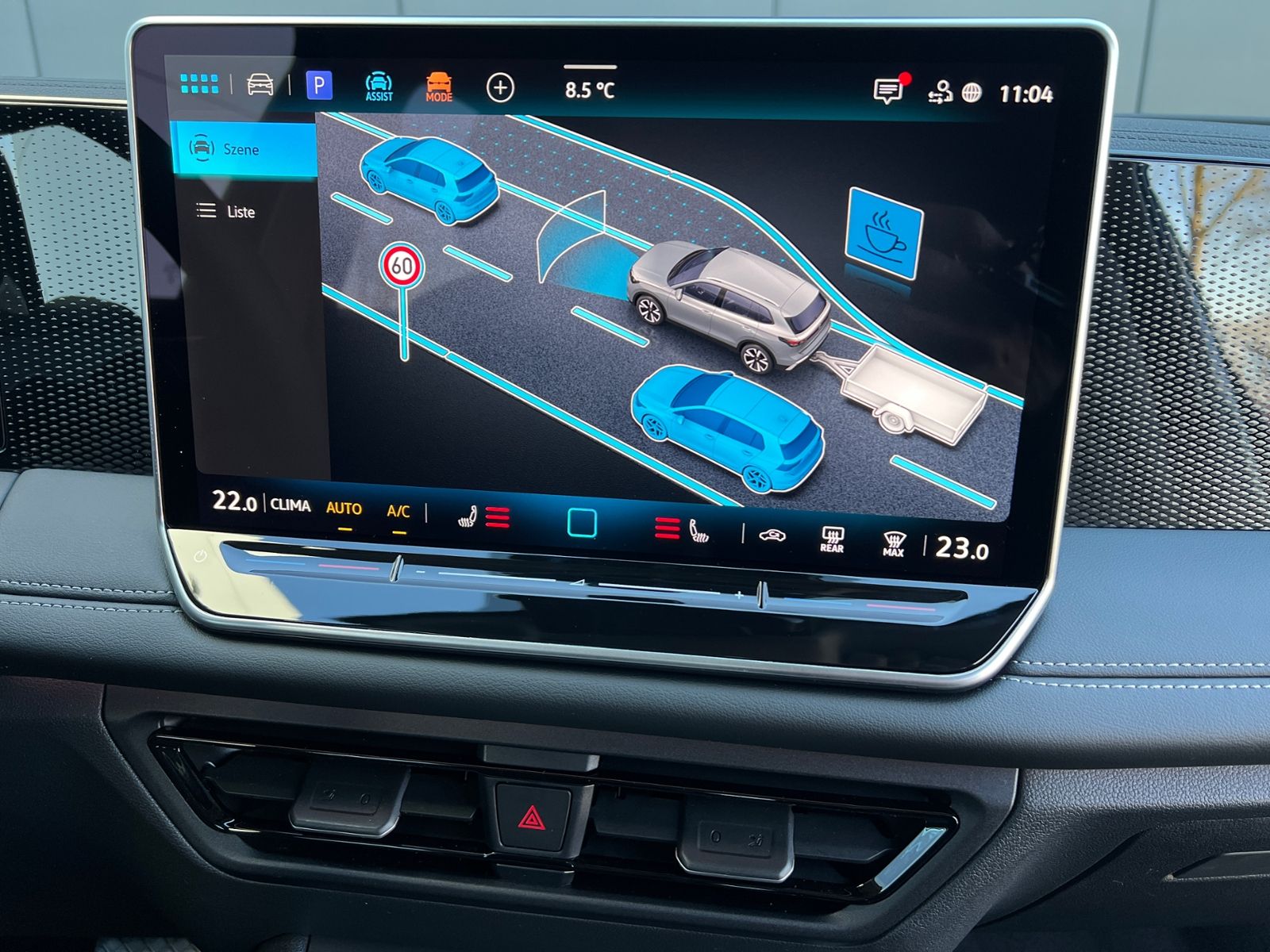 Fahrzeugabbildung Volkswagen Tiguan LIFE 1.5 eTSI DSG *AHK, LED Plus, Kamera,
