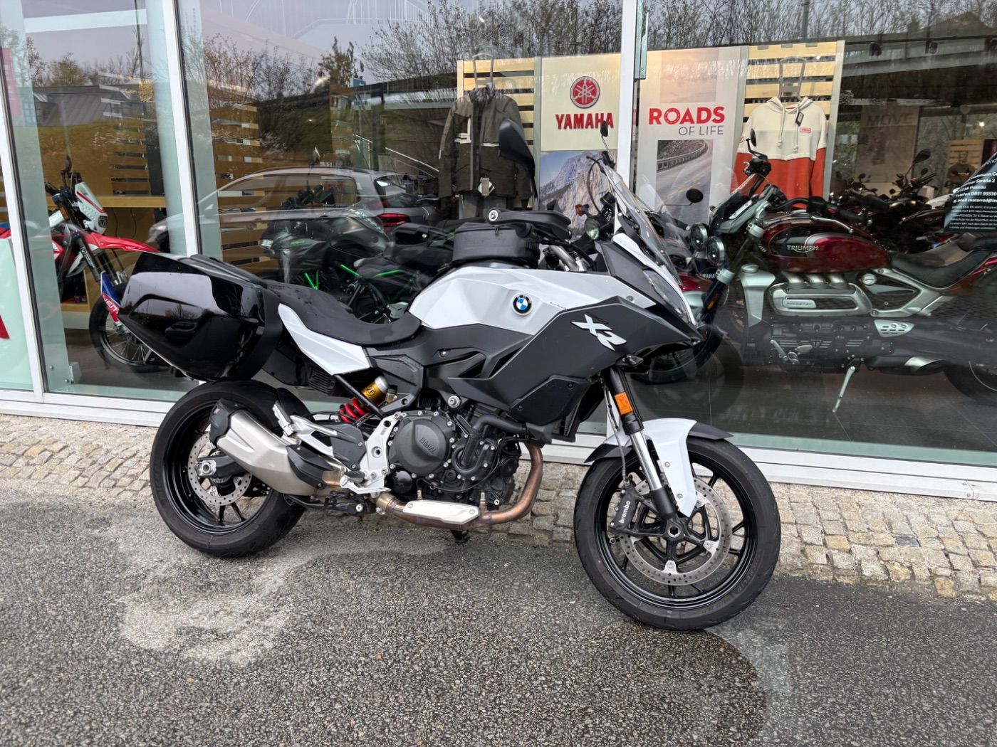 Fahrzeugabbildung BMW F 900 XR 4 Pakete Seitenkoffer