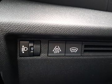 Citroën C4 1.2 PureTech 130 Plus Kam.+LED+SHZ+2xKlima