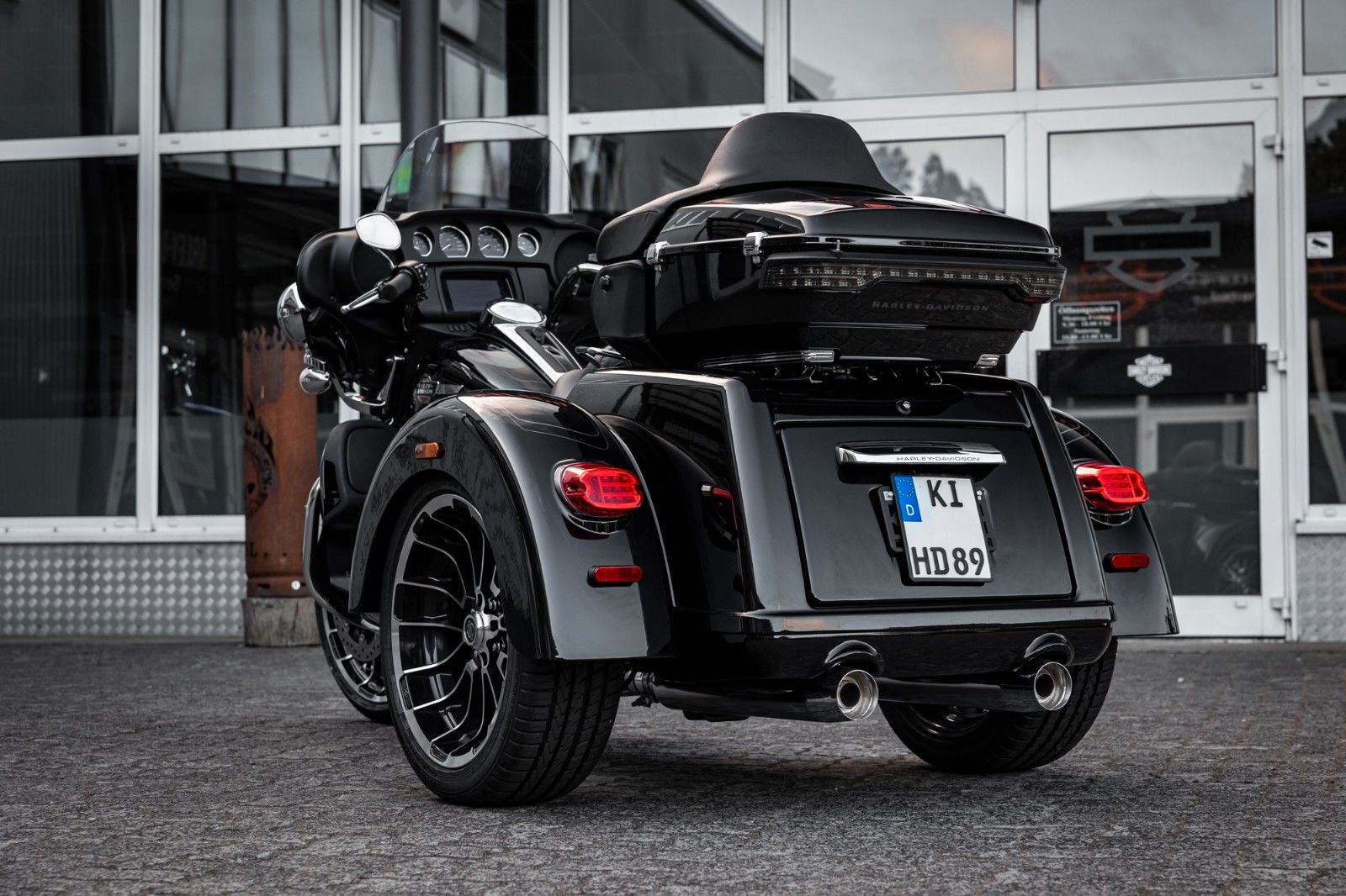 Fahrzeugabbildung Harley-Davidson TRI GLIDE ULTRA TRIKE 114 MY25 FLHTCUTG VORFÜHRF