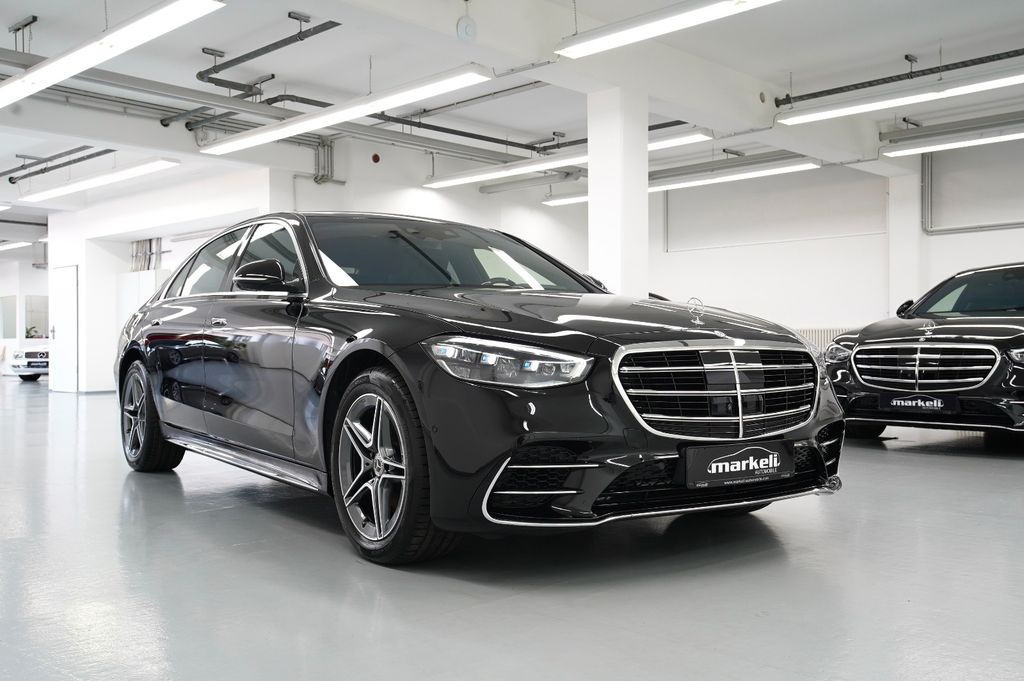 Image of Mercedes-Benz S 580