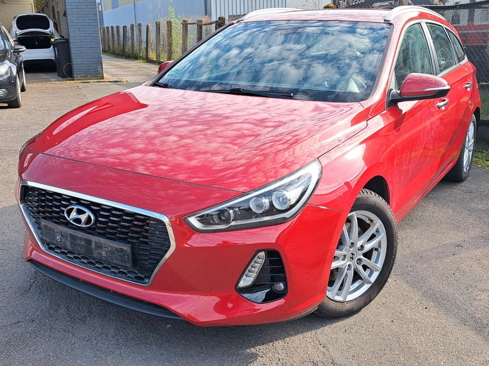 Hyundai i30 cw Trend/Automat/Navi/Kamera/DAB/APP/LM/Keyl
