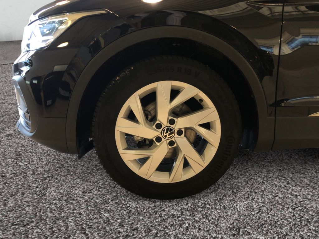 Fahrzeugabbildung Volkswagen Tiguan 1.5 TSI Life beheizbares Lenkrad Navi