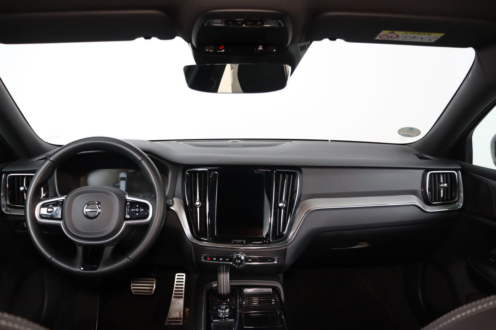 Fahrzeugabbildung Volvo V60 Kombi T8 R-Line AWD Recharge R Design Rechar