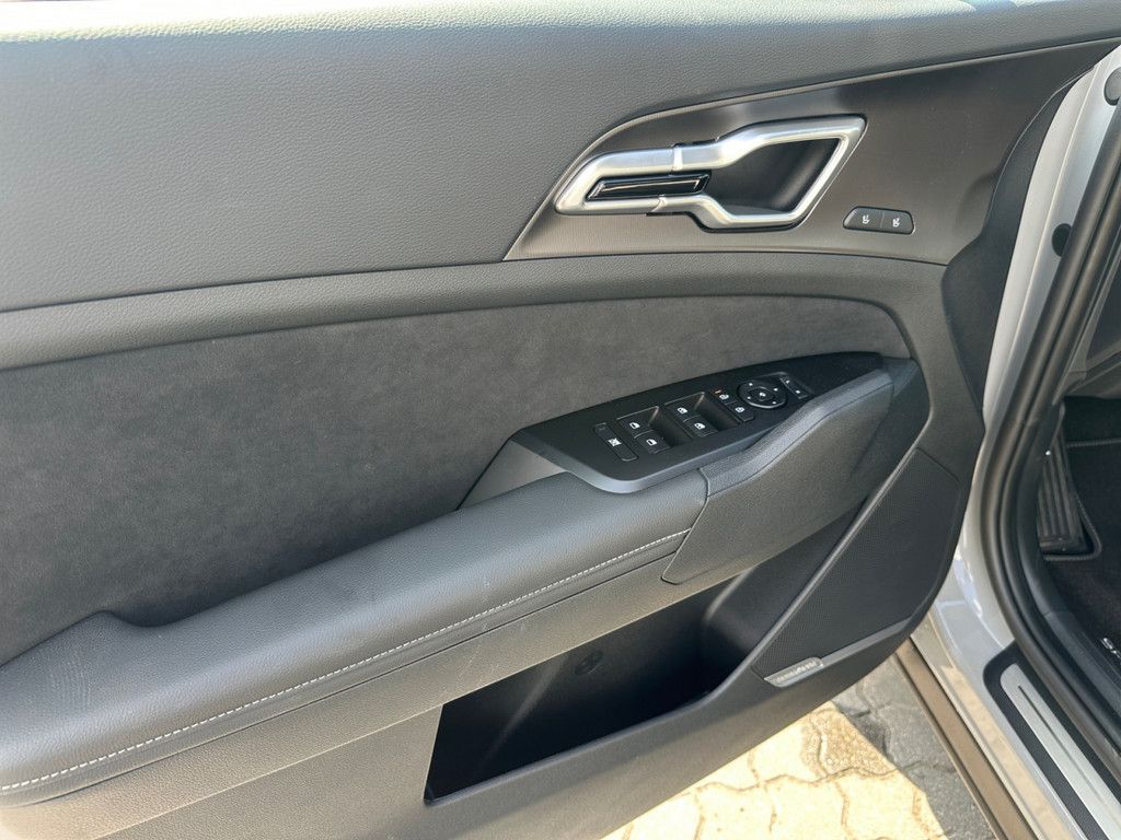 Fahrzeugabbildung Kia SPORTAGE 1.6T HEV AWD GTL SD DRIVE SOUND