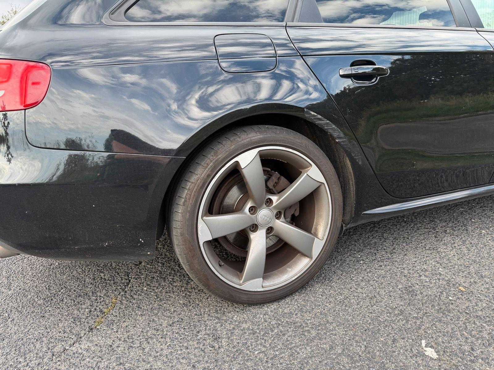 Audi Quattro 2011 — photo 6
