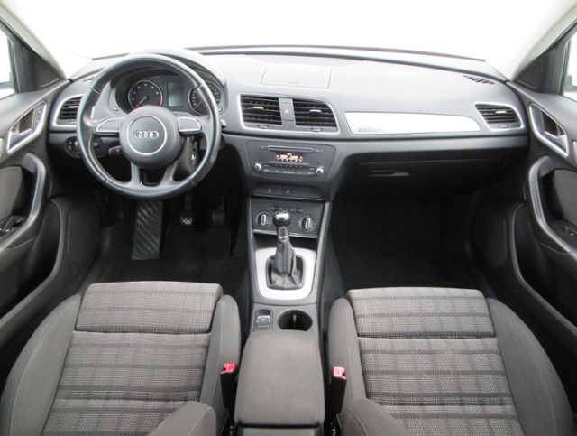 Q3 2.0 TFSI 170 PS quattro XENON/ALU/GRA/APS/SHZ