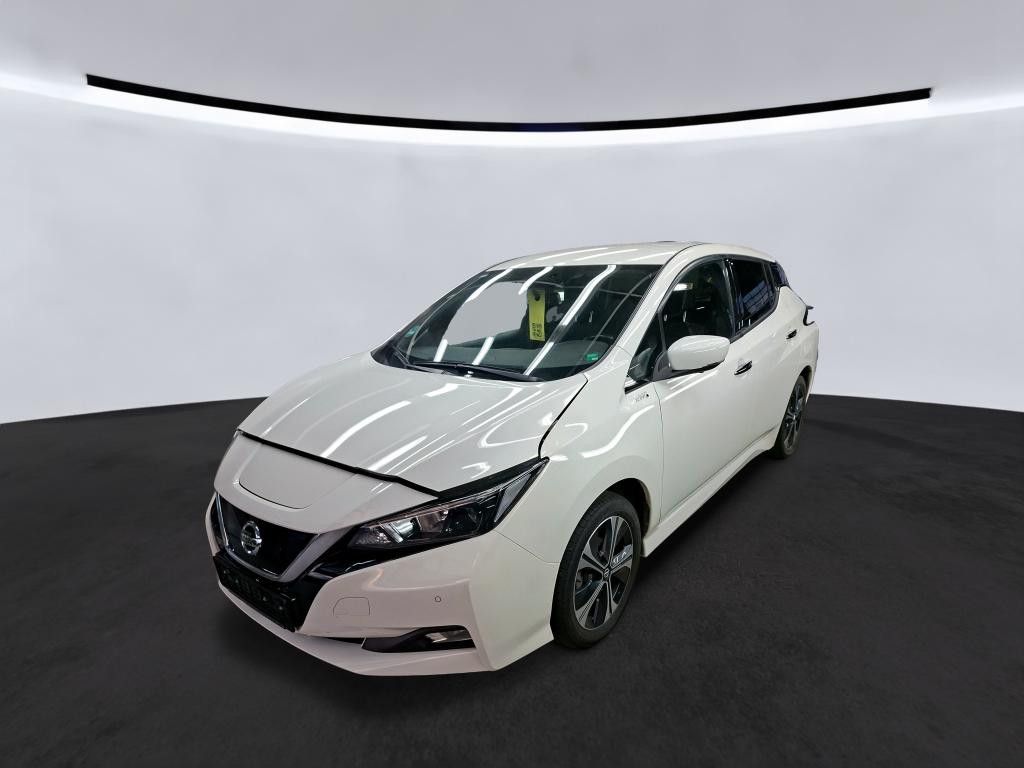 Nissan Leaf — hlavná fotografia