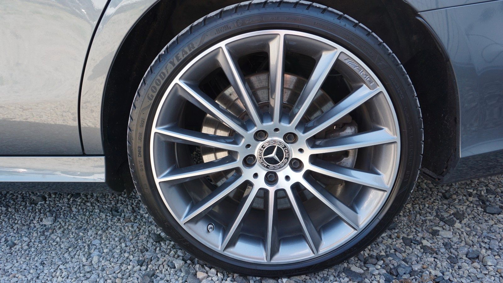 Fahrzeugabbildung Mercedes-Benz E 450 E T-Modell E 450 4Matic, AMG Line, Kamera