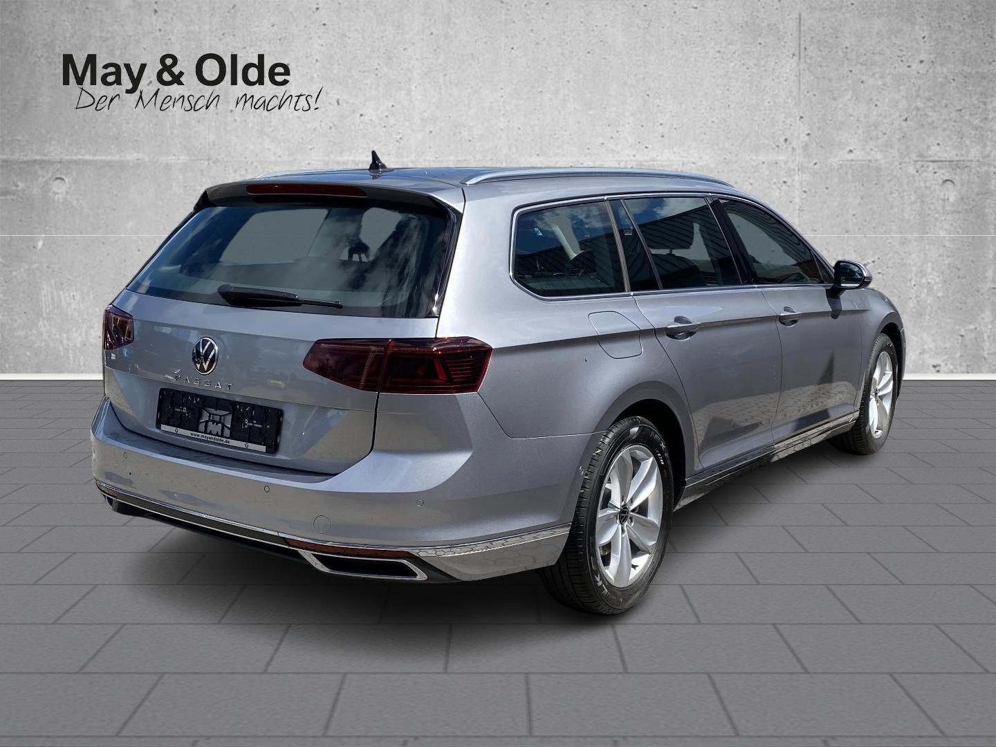 Volkswagen Passat Variant Elegance AHK SHZ LHZ RFK LED Navi