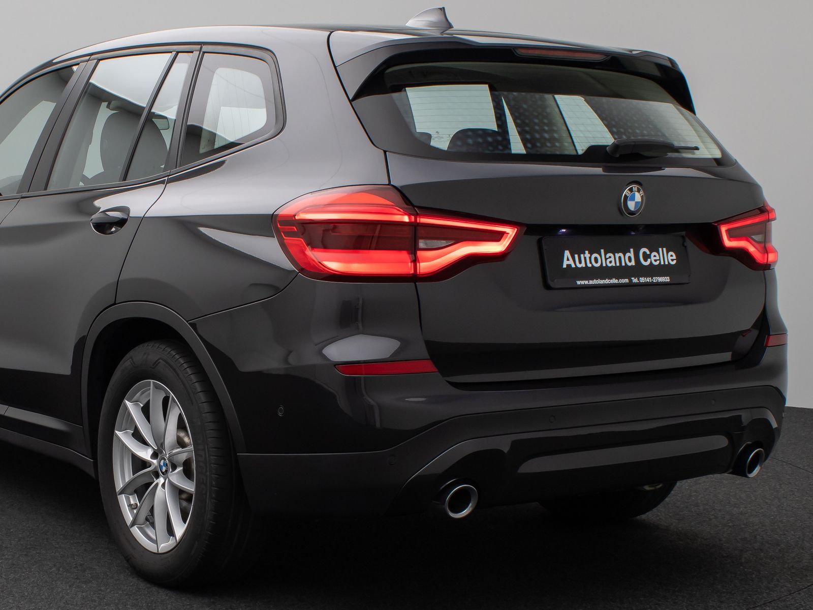Fahrzeugabbildung BMW X3 xD20d 360°HUD DAB HiFi AHK Komfort Alarm LED