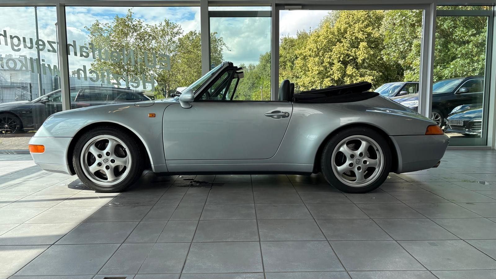 Fahrzeugabbildung Porsche 993 Carrera Cabriolet Automatik/erst 90000km
