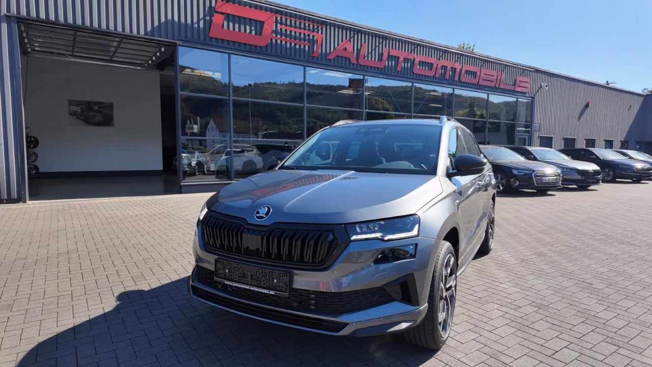 Skoda Karoq 2.0 TSI Sportline 4x4 Pano/AHK/Leder