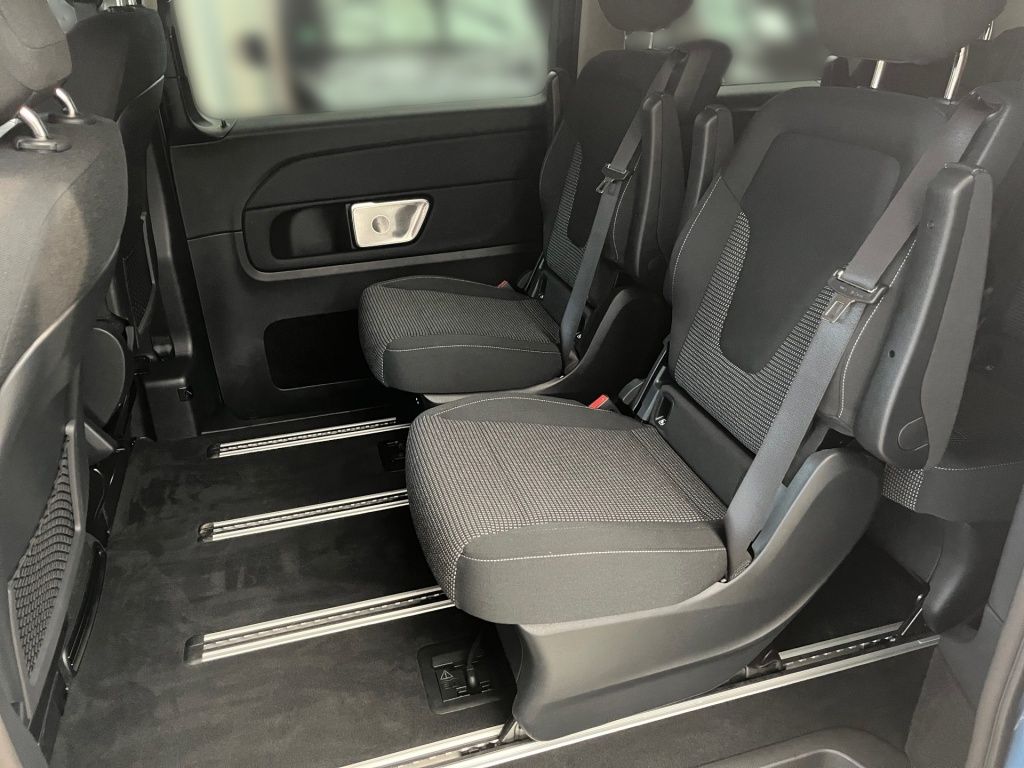 Fahrzeugabbildung Mercedes-Benz V 220 d STYLE Lang BURMESTER EASY-PACK AUGMENTED