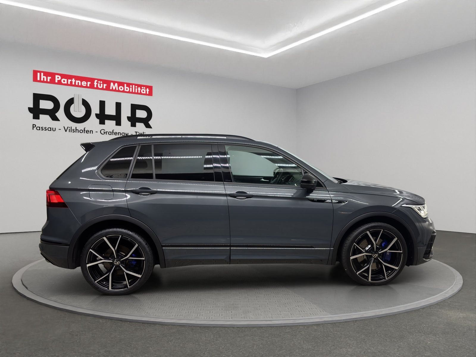 Volkswagen Tiguan R 2 .0 TSI 235KW 7-Gang DSG 4M foto 4