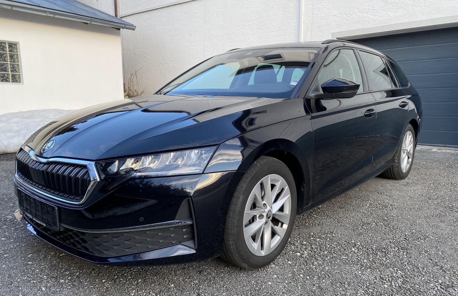 Skoda Octavia Combi 2.0 TDI DSG Selec Pano Leder DCC