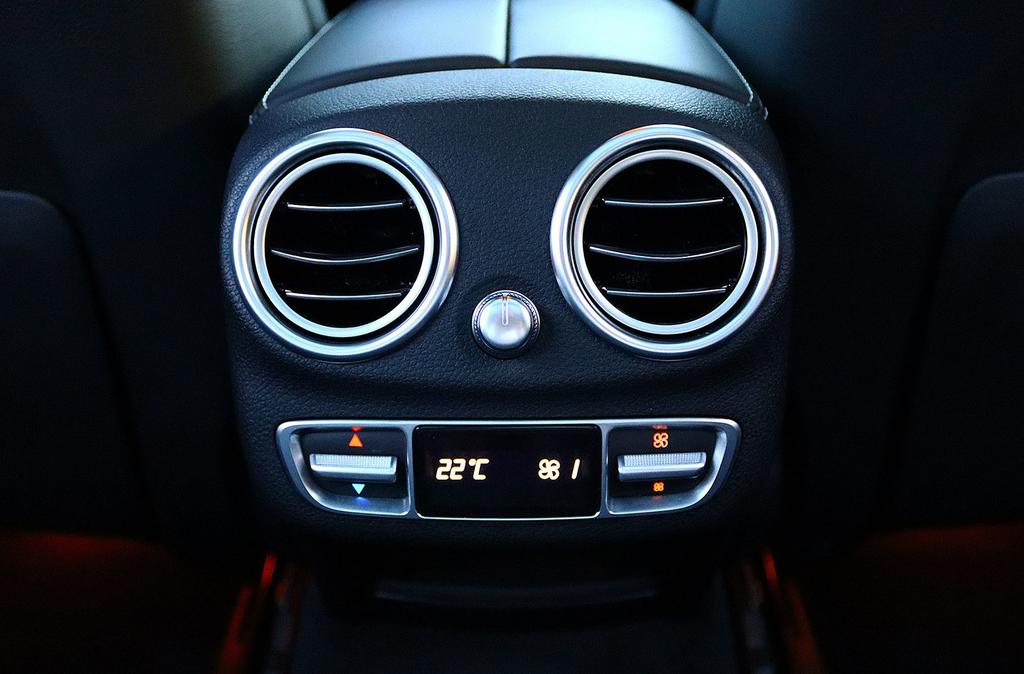 Mercedes-Benz C 63 AMG