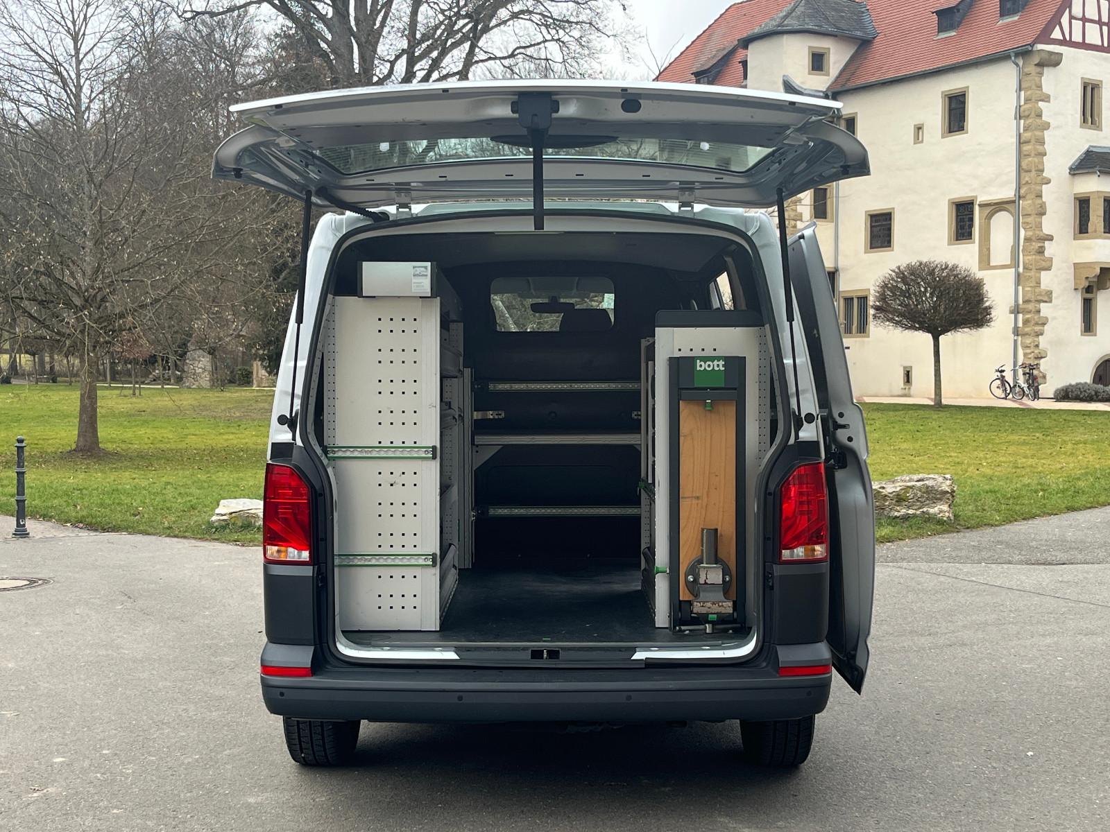 Volkswagen T6 Transporter T6.1 BOTT REGALS. TEMP. SHZ NAVI KLIMA 1.HAND, миниатюра 24