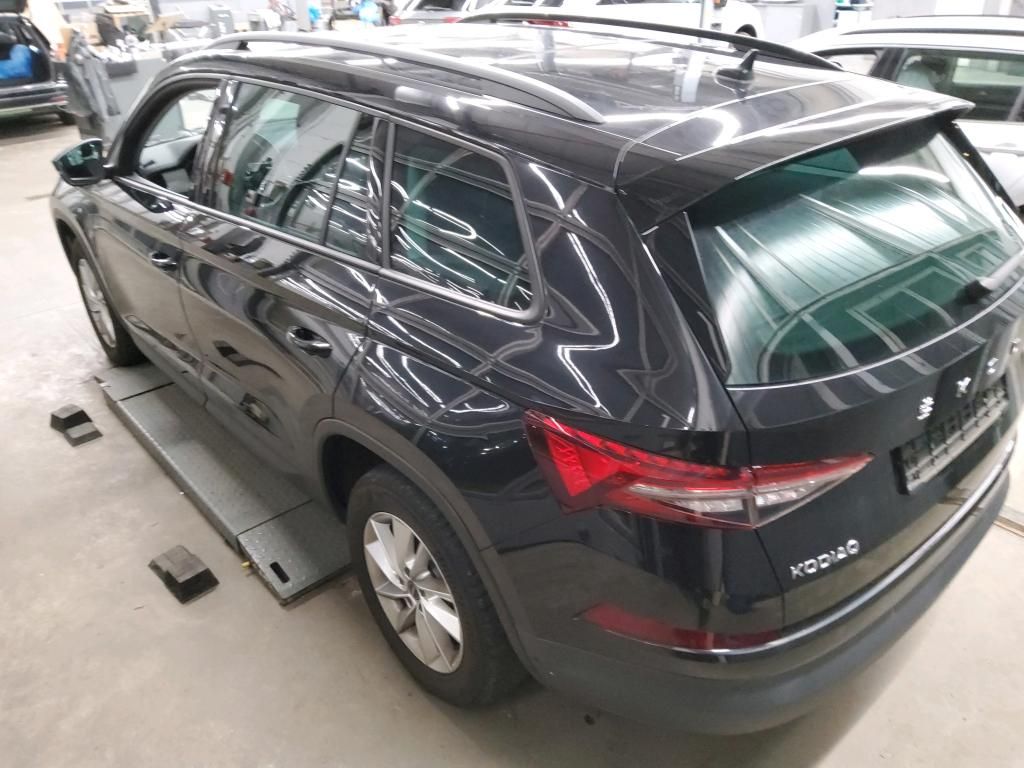 Fahrzeugabbildung SKODA Kodiaq TSI Tour DSG 4x4 Standhzg. Matrix AHK Nav