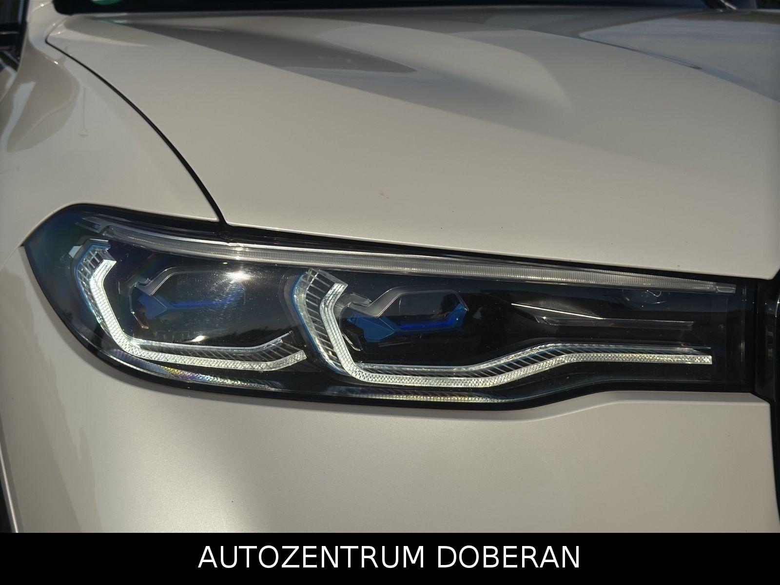 BMW X7 M50d SkyLounge Night B&W Laser Sthz Softclose
