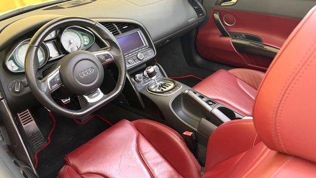 AUDI R8 SPYDER 4.2 FSI QUATTRO