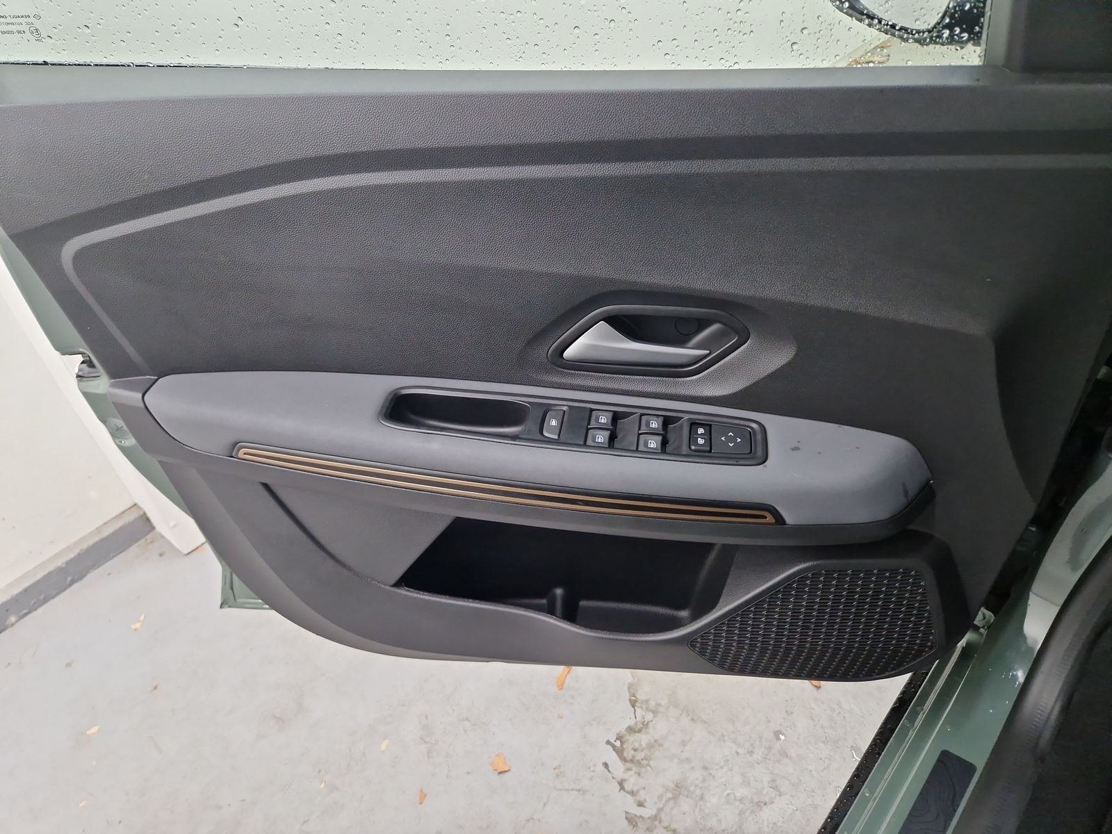 DACIA Sandero Stepway ECO-G 100 Extreme+ Navi – Bild 33
