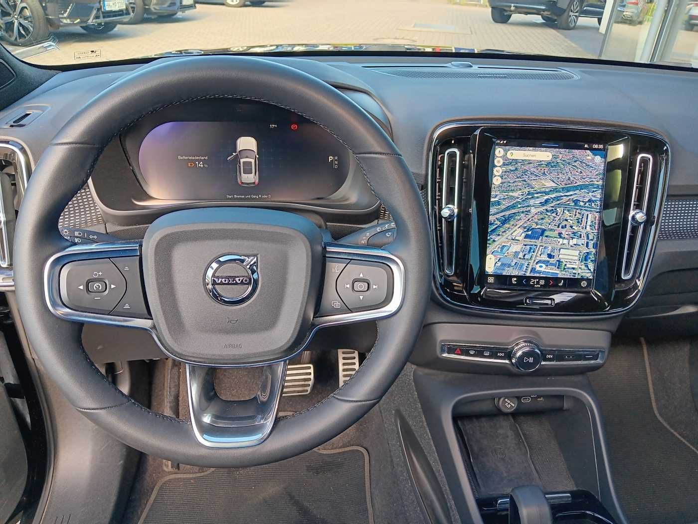 Fahrzeugabbildung Volvo XC40 Recharge Single Pro 'Glasdach, 360, e-Sitze
