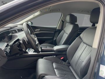 Audi Q8 e-tron - 10