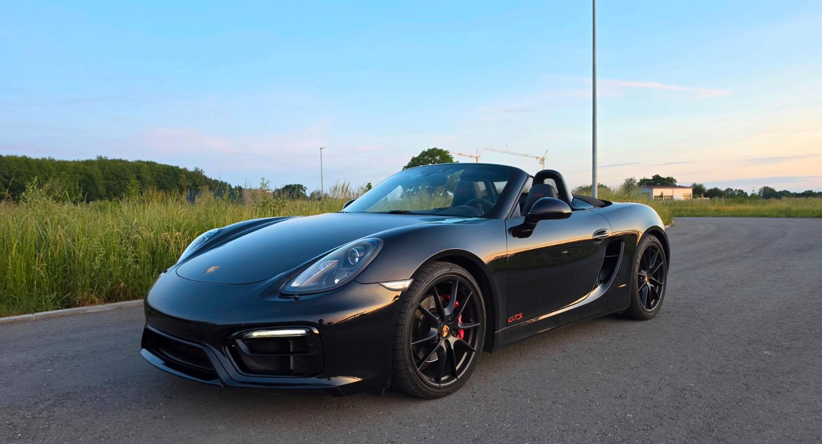 Porsche GTS/Approved 2027 / Carbon / Sport Chrono/BOS