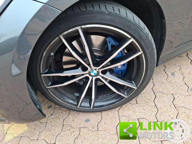 BMW 330 d xDrive Msport TETTO PANORAMICO ED APRI imagem 2