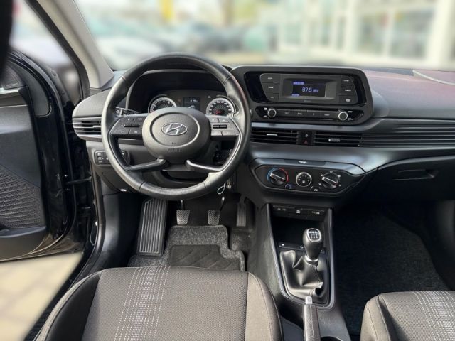 Fahrzeugabbildung Hyundai i20 1.2 Select +KLIMA+PDC+RADIO+TEMPOMAT+UVM+