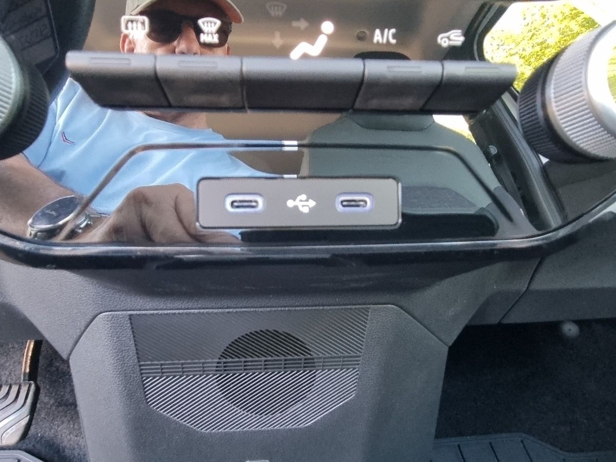 Fahrzeugabbildung Dacia Spring Extreme electric 100