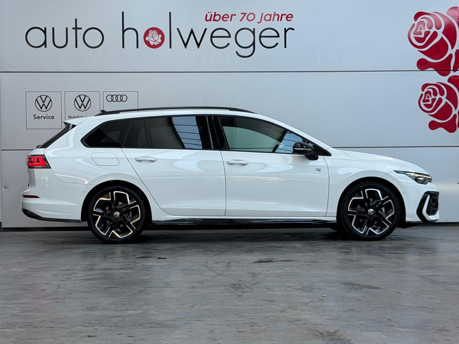 Volkswagen Golf VIII Variant 1.5 R-Line#Matrix#AHK#Navi#ACC