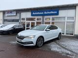 Skoda Superb Lim. L&K iV - Skoda Superb mit Hybrid-Antrieb: Limousine
