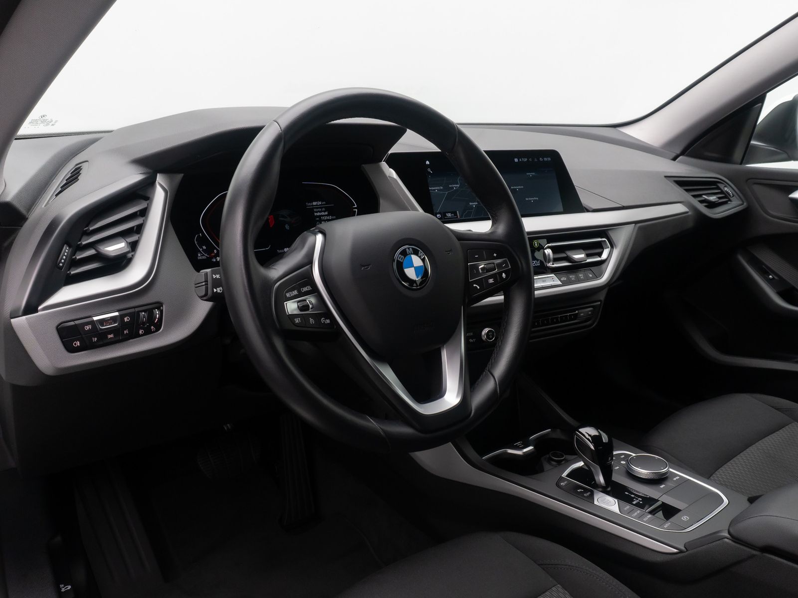 Fahrzeugabbildung BMW 216 Gran Coup&eacute; DAB GeschwindigReg PDC CockpitPr