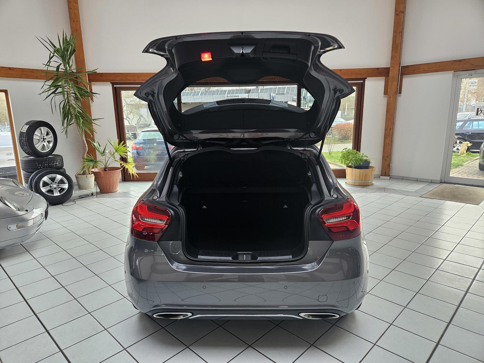 Mercedes-Benz A 250 Urban LED RFK Navi SHZ Teilleder PARK-ASS.
