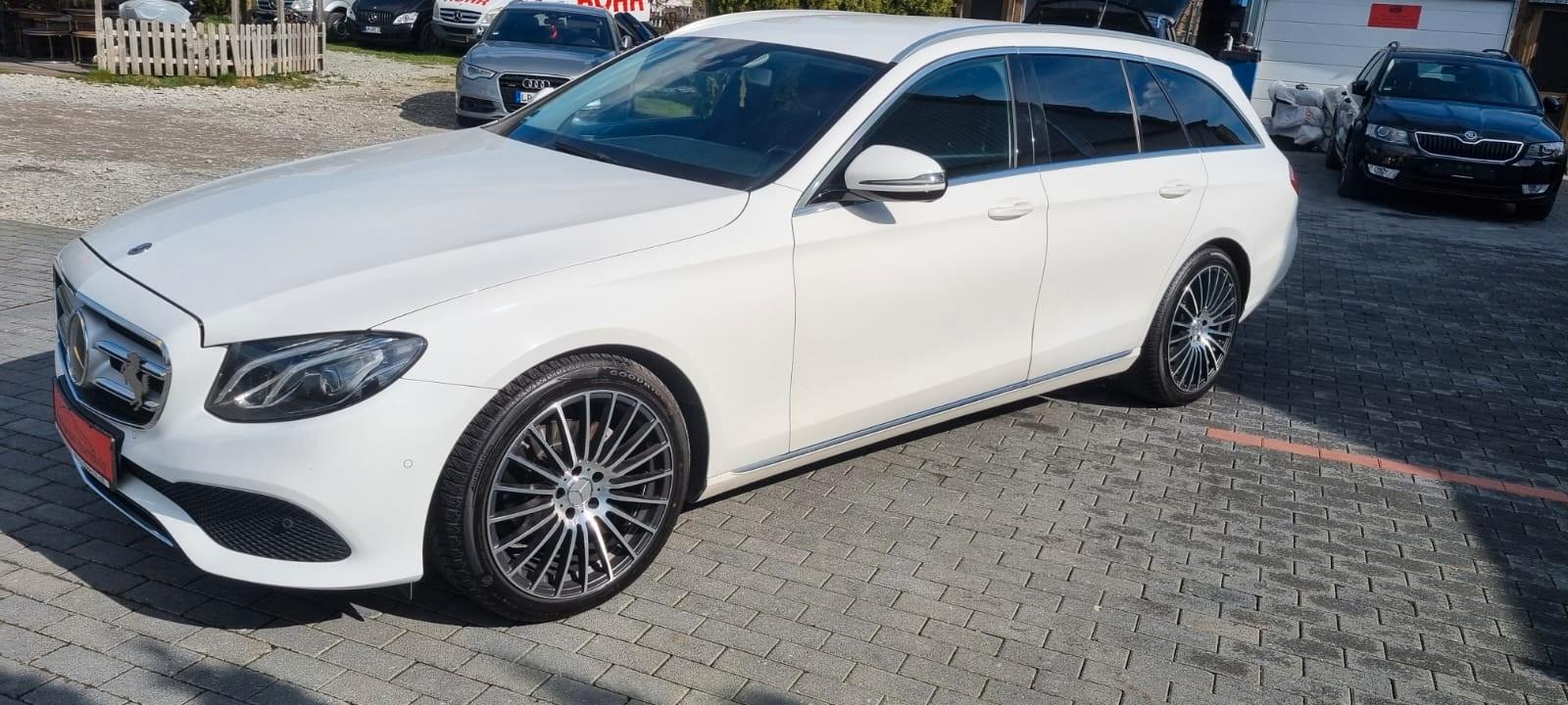 Mercedes-Benz E 200 E T-Modell E 200 d