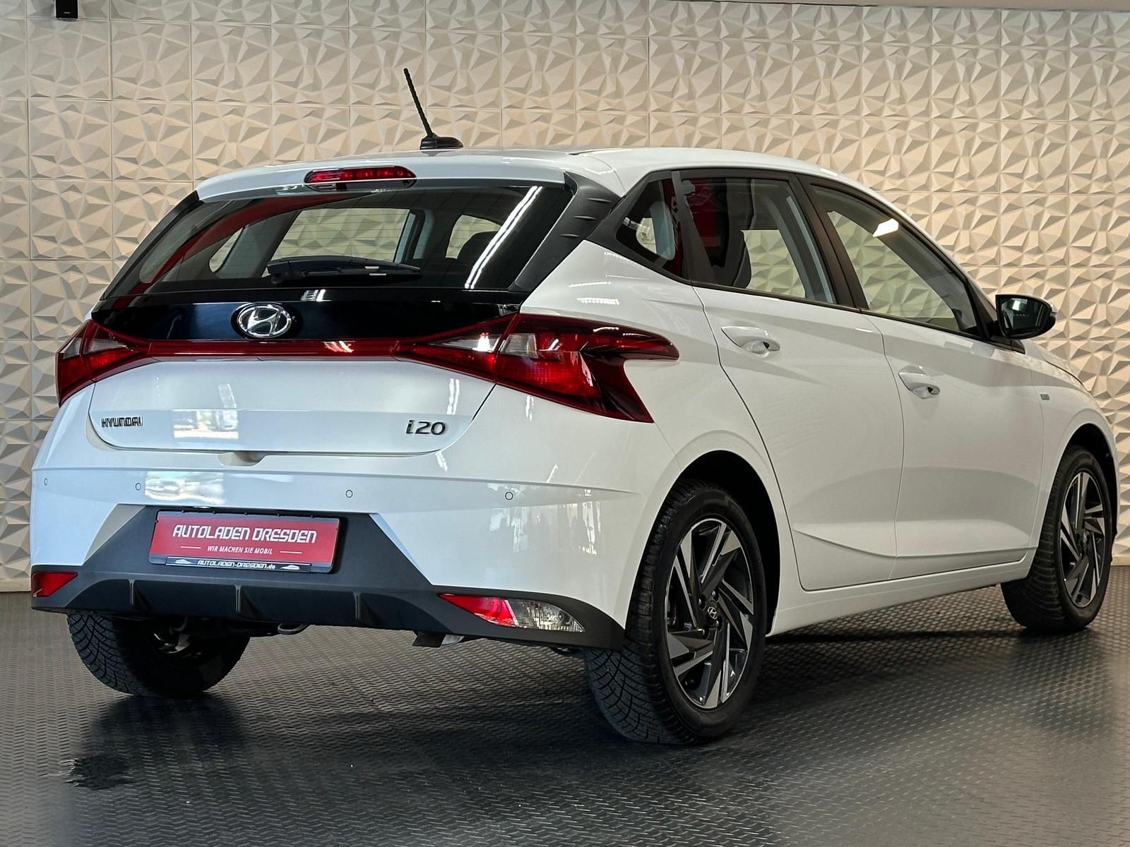 HYUNDAI i20 1.0-GDI SELECT AUTOMATIK#SHZ#LH#TEMP#BT#SPUR - Image 8